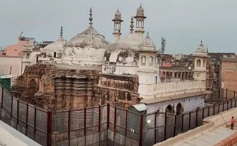 Gyanvapi Mosque or Vishweshwar Temple ?